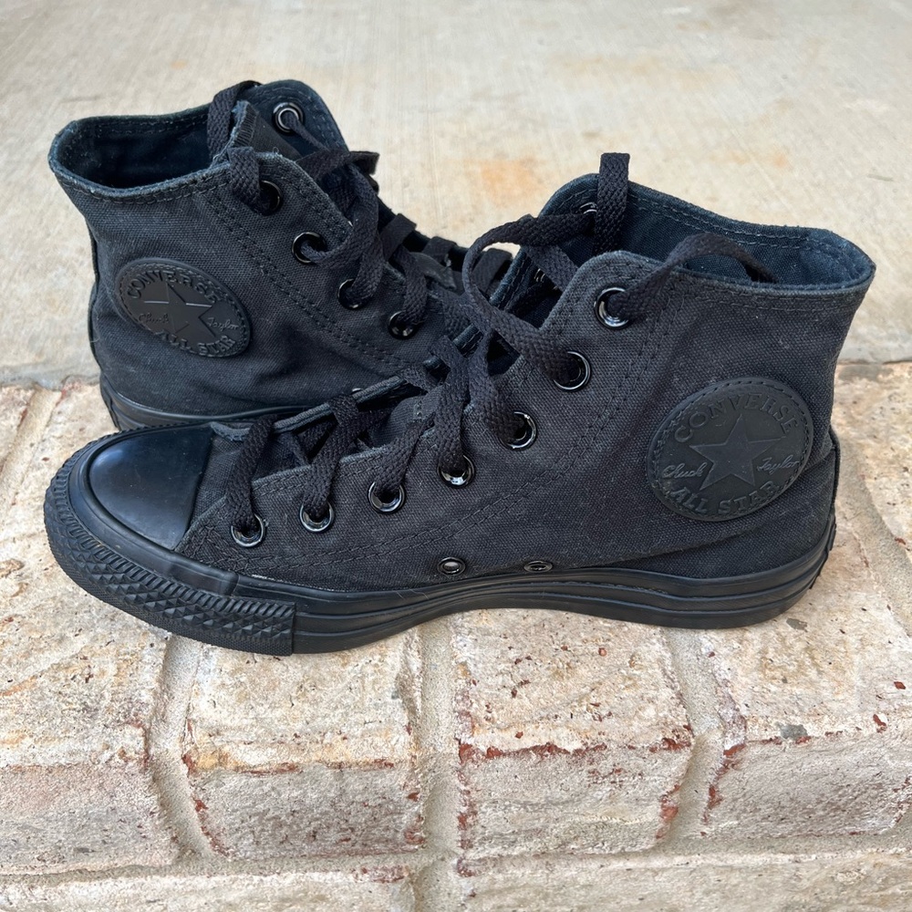Converse Classic Black High-Tops